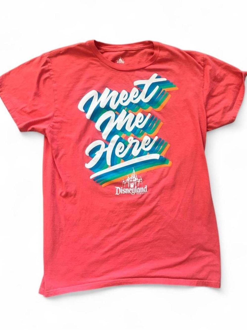 Disney Disneyland Red Graphic Tee Multicolor Retro “Meet Me Here” Unisex Size L